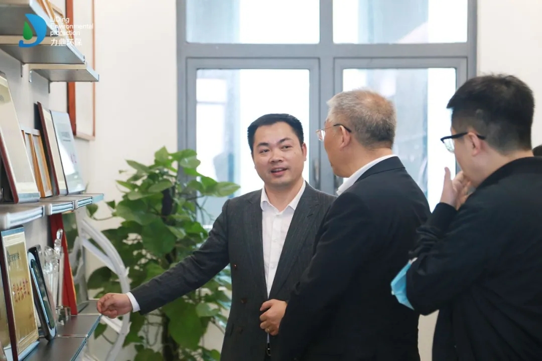 村鎮(zhèn)一體化污水處理設(shè)備（LD 型）”被鑒定為國(guó)內(nèi)領(lǐng)先水平！